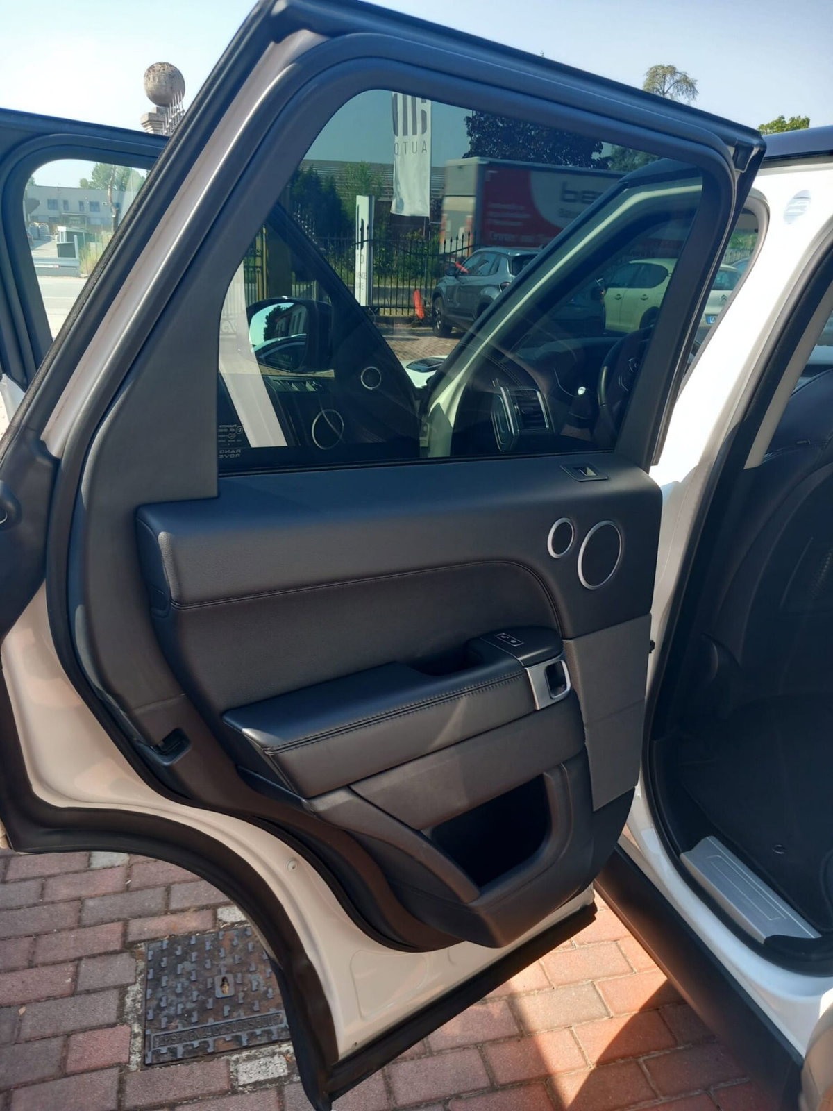 Land Rover Range Rover Sport 3.0 TDV6 HSE (17)