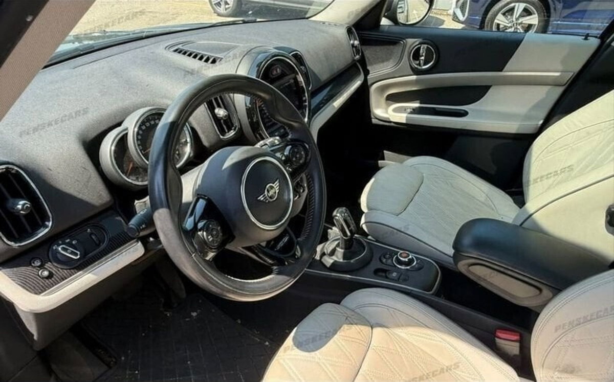 MINI Mini Countryman 2.0 Cooper D Essential Countryman (8)