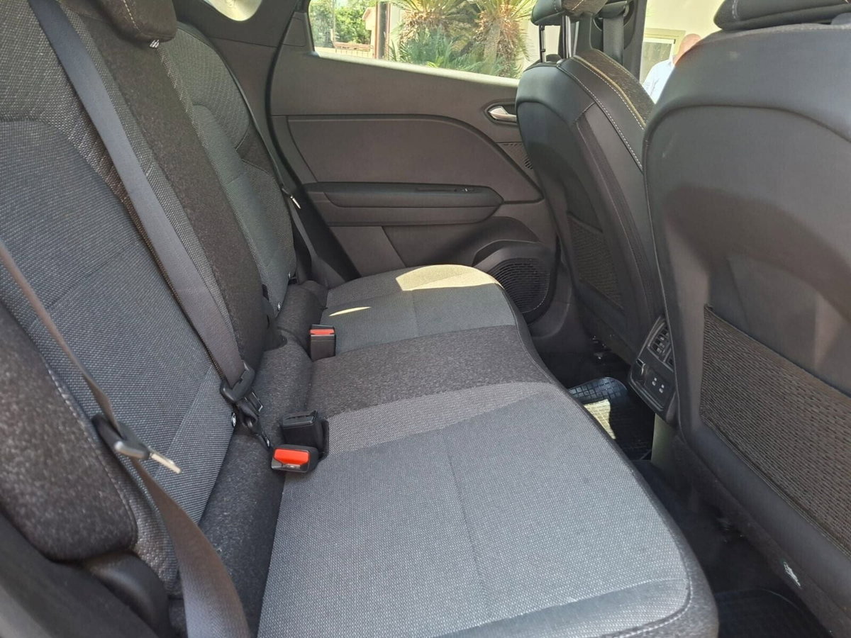 Renault Captur TCe 90 CV Techno (11)