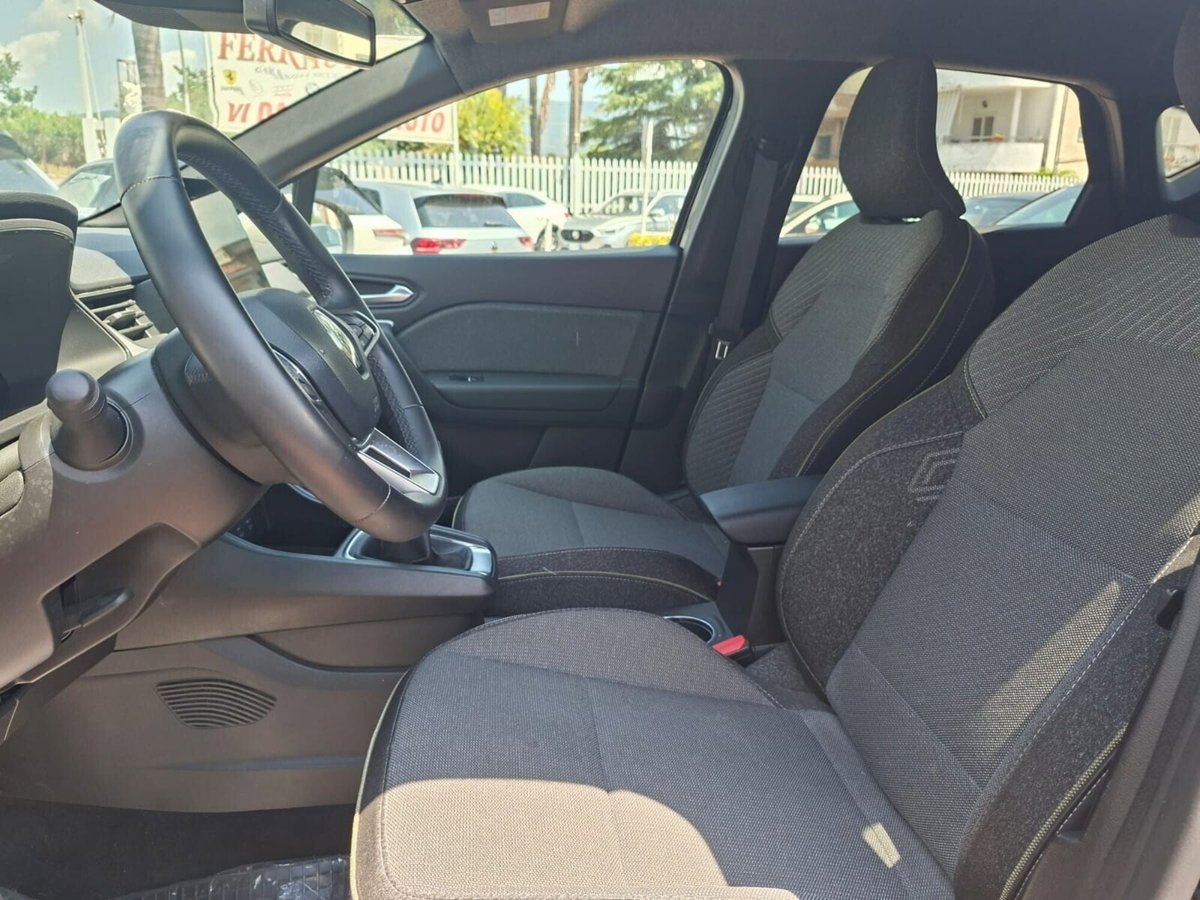 Renault Captur TCe 90 CV Techno (9)