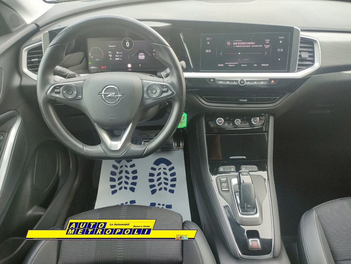 Opel Grandland 1.5 diesel Ecotec aut. Business Elegance (12)