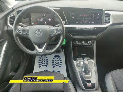 Opel Grandland 1.5 diesel Ecotec aut. Business Elegance (12)