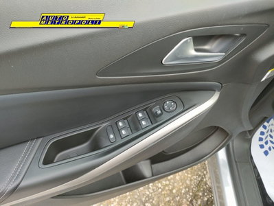 Opel Grandland 1.5 diesel Ecotec aut. Business Elegance (19)