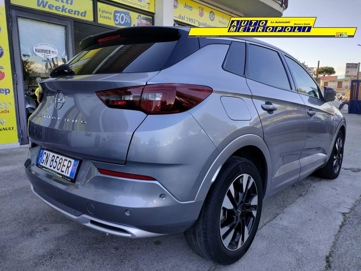 Opel Grandland 1.5 diesel Ecotec aut. Business Elegance (4)