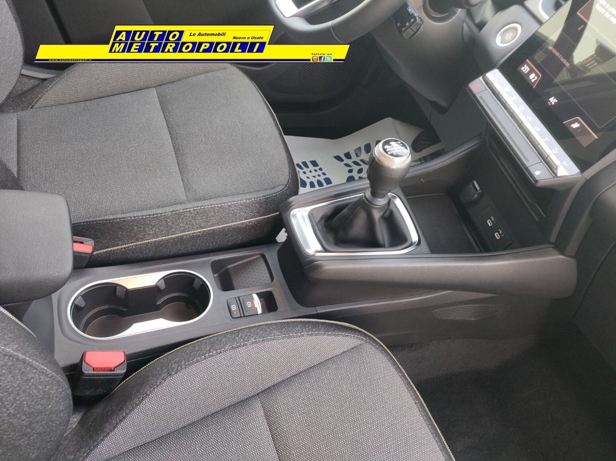 Renault Captur 1.0 tce Techno 90cv (20)