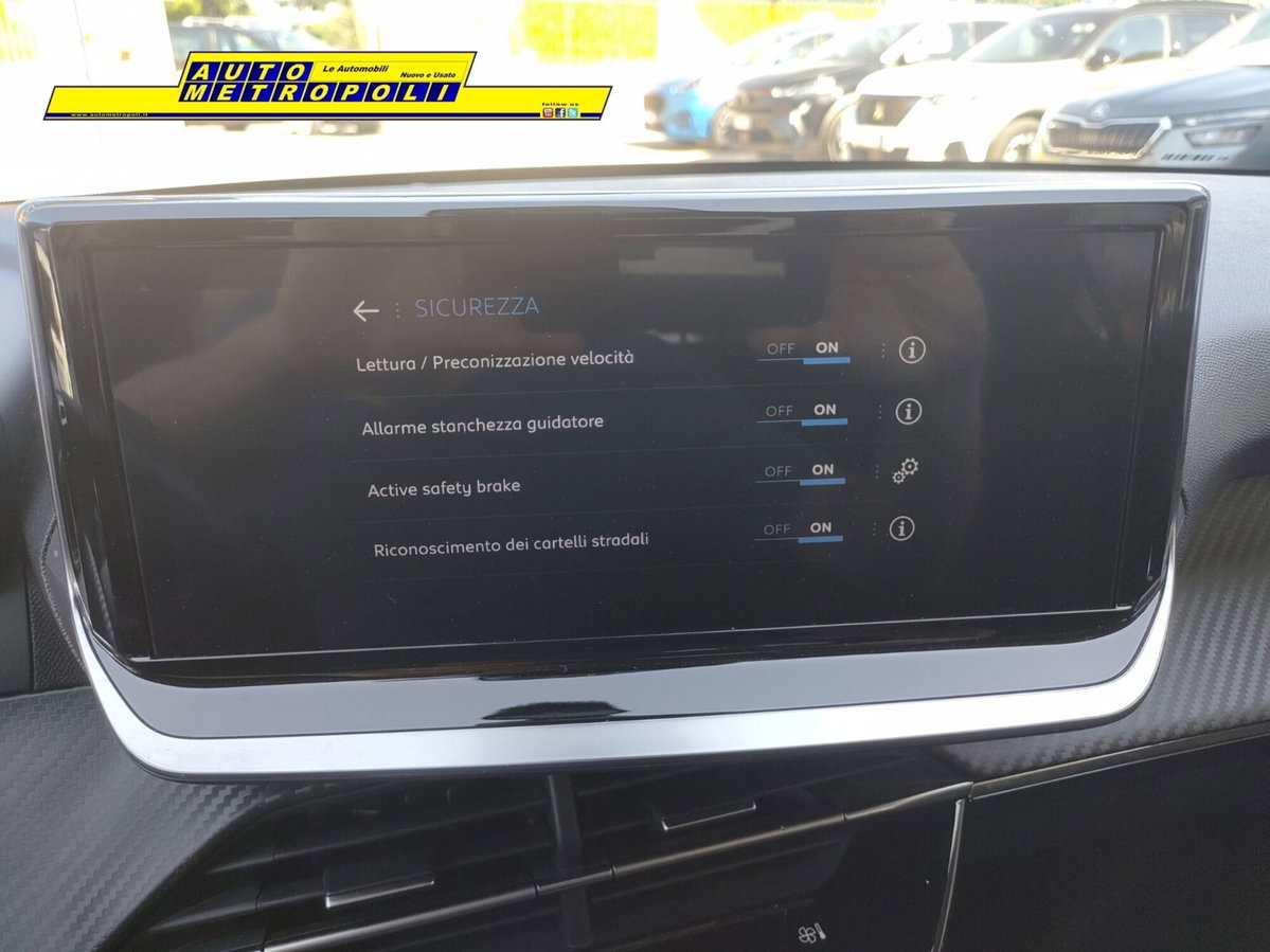 Peugeot 208 PureTech 75 Stop&Start 5 porte Active (17)