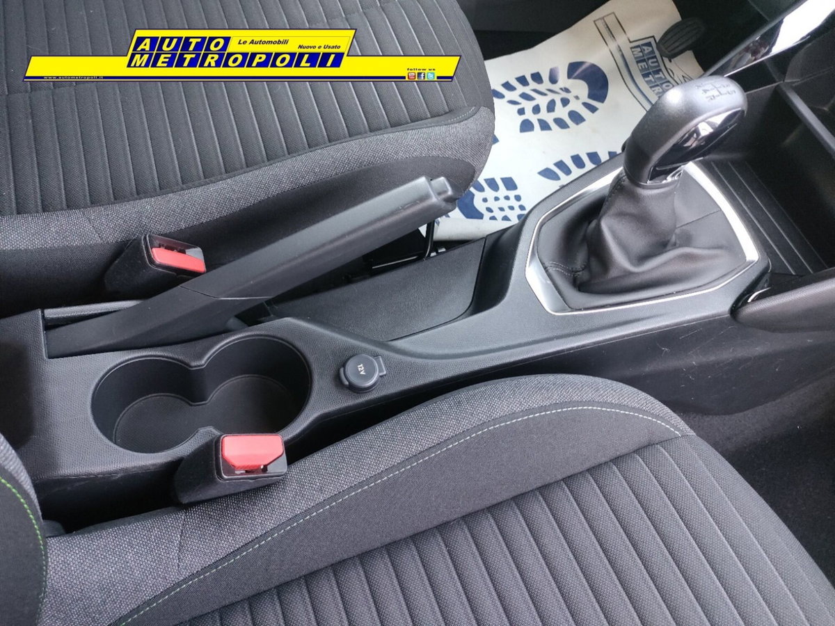 Peugeot 208 PureTech 75 Stop&Start 5 porte Active (18)