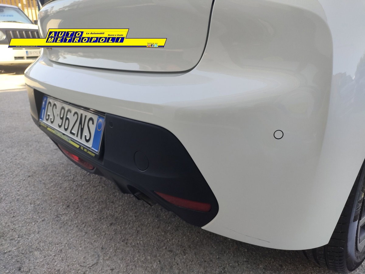 Peugeot 208 PureTech 75 Stop&Start 5 porte Active (8)