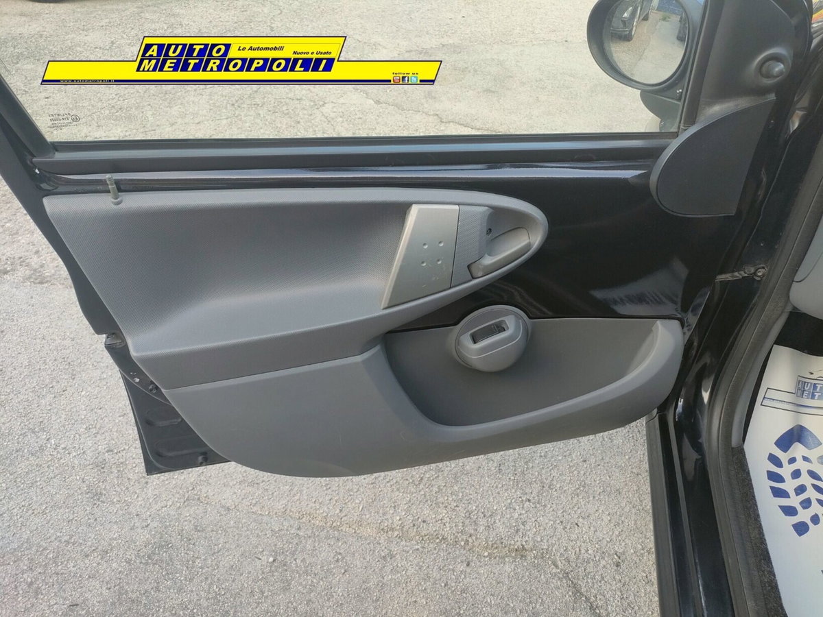 Citroen C1 1.0 5 porte (11)