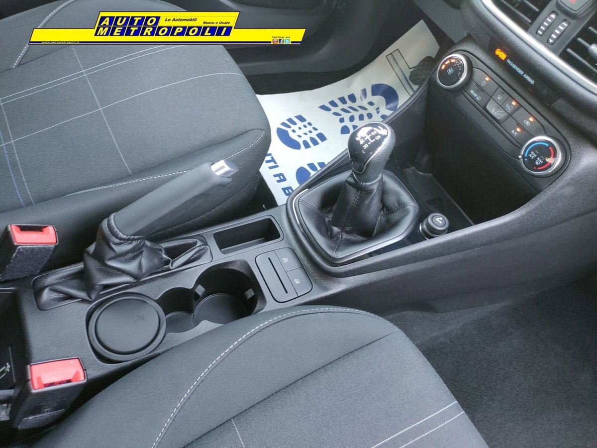 Ford Fiesta 1.1 85 CV 5 porte Business (16)