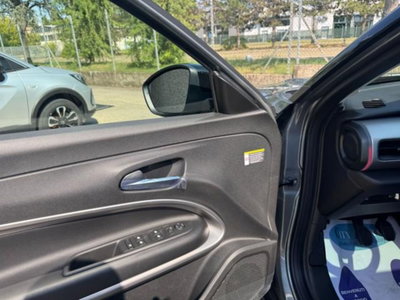 Jeep Avenger 1.2 turbo Summit fwd 100cv (9)