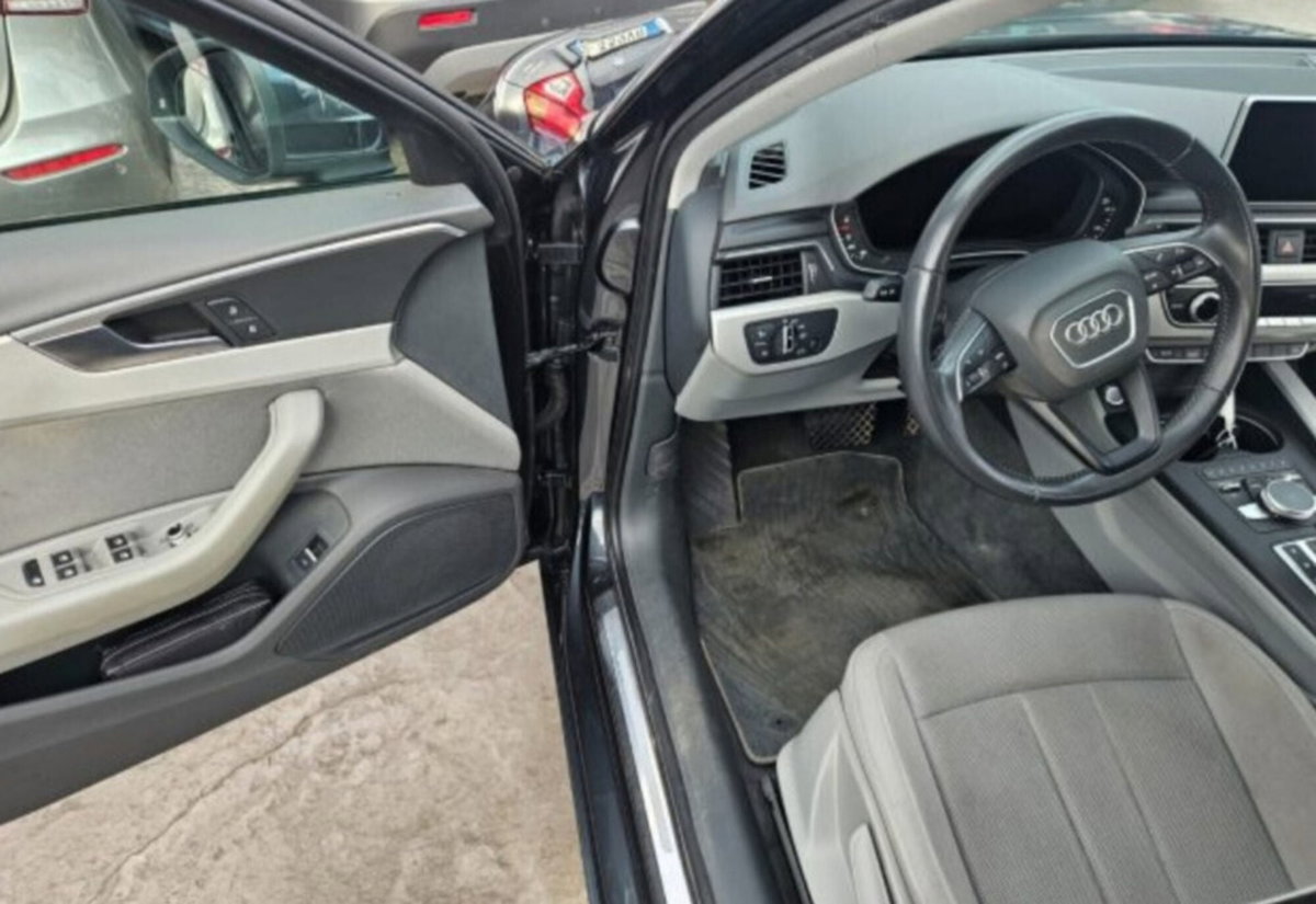 Audi A4 Avant 2.0 TDI 190 CV S tronic Business Sport (14)