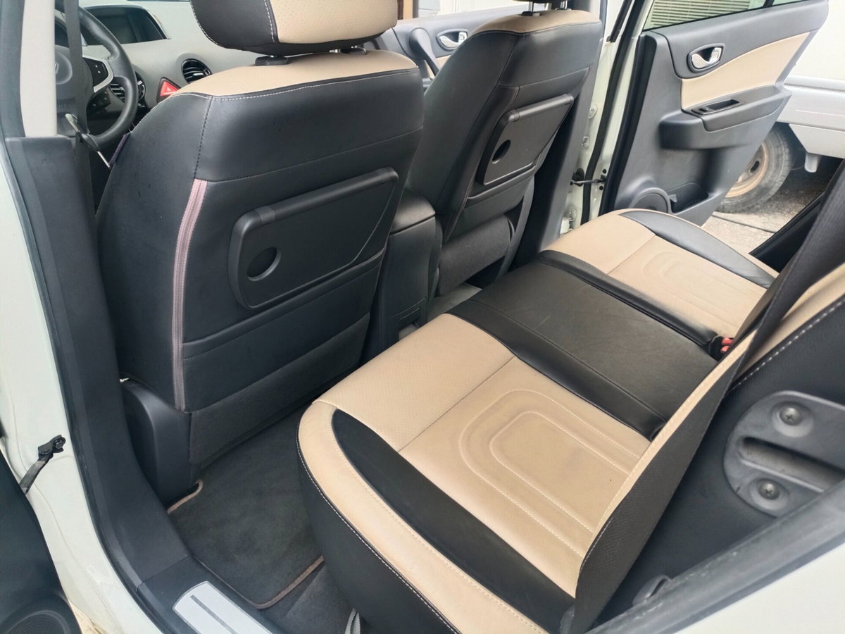 Renault Koleos 2.0 dCi 150CV 4X4 Carving Cup (12)