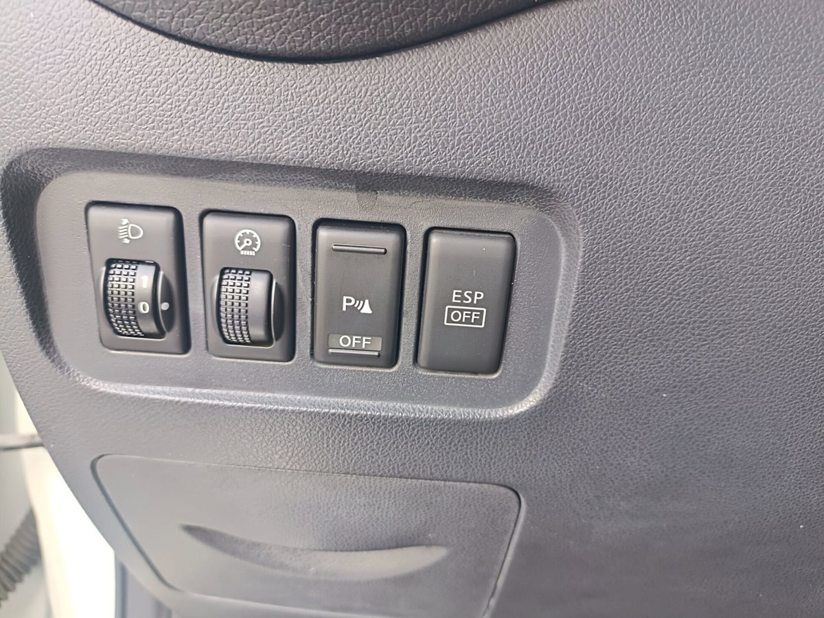 Renault Koleos 2.0 dCi 150CV 4X4 Carving Cup (20)