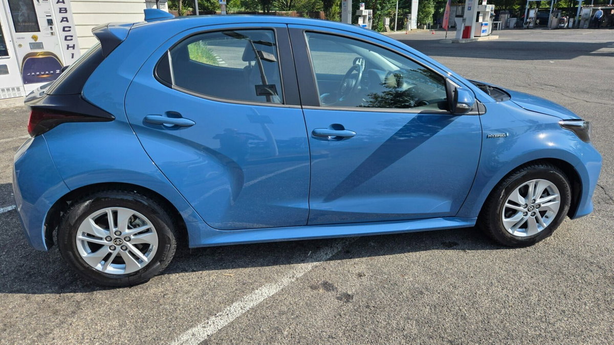 Toyota Yaris 1.5 Hybrid 5 porte Active (4)