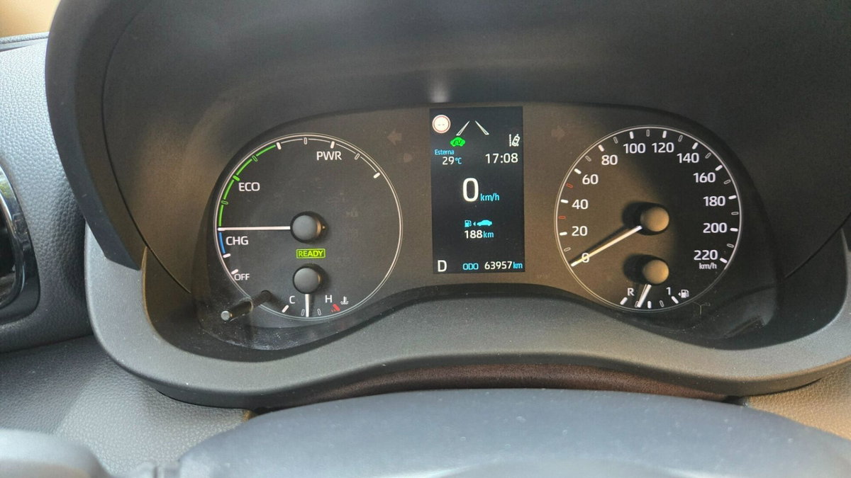Toyota Yaris 1.5 Hybrid 5 porte Active (6)