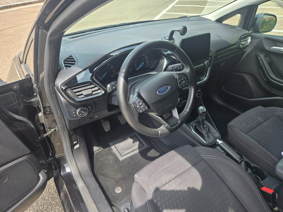 Ford Fiesta 1.1 75 CV GPL 5 porte Titanium (5)