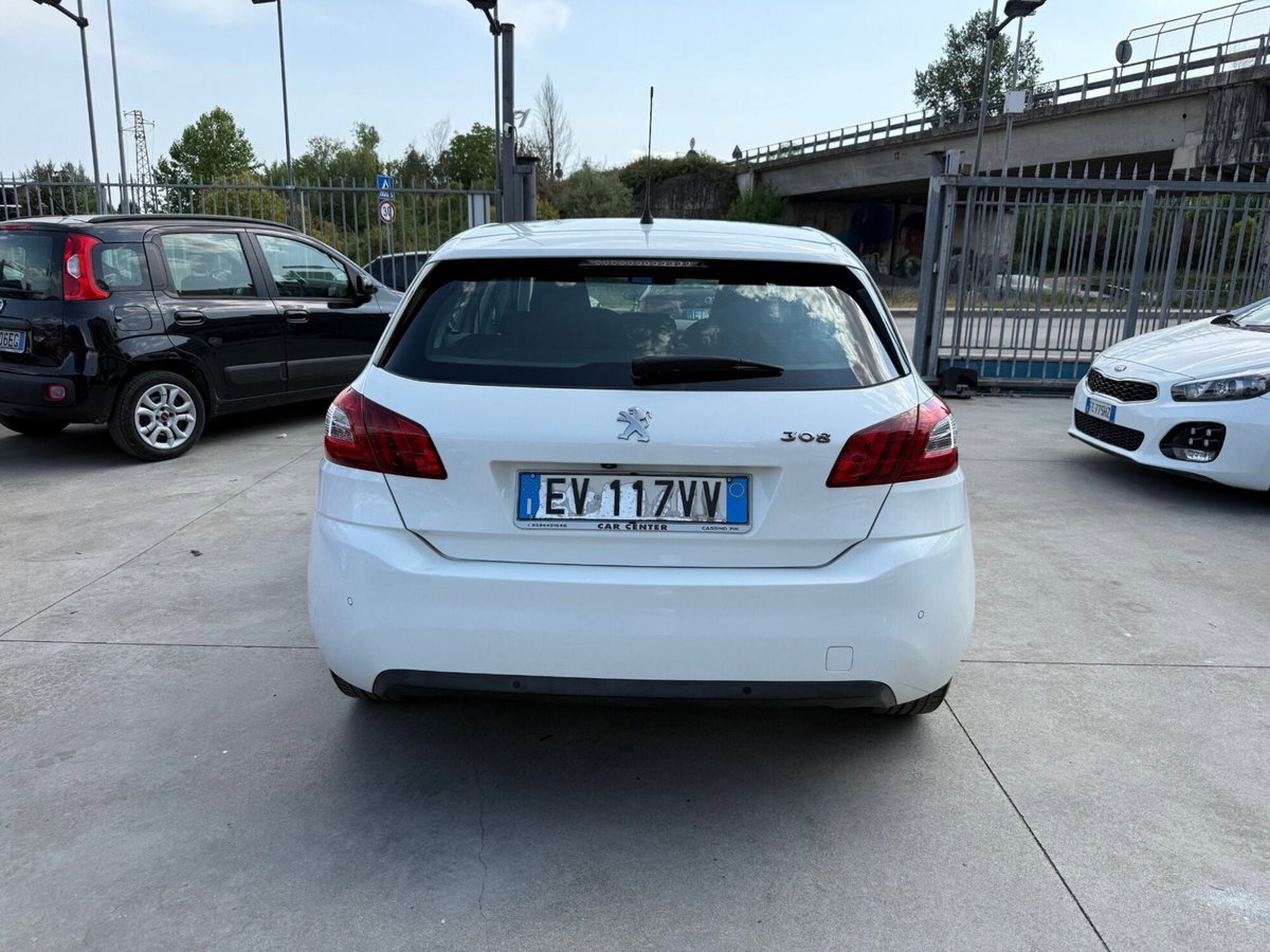 Peugeot 308 1.6 e-HDi 115 CV Stop&Start Allure (6)