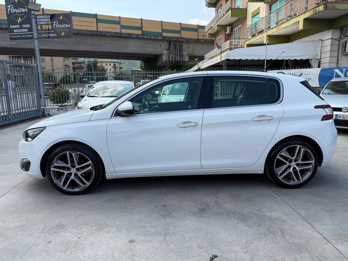 Peugeot 308 1.6 e-HDi 115 CV Stop&Start Allure (8)