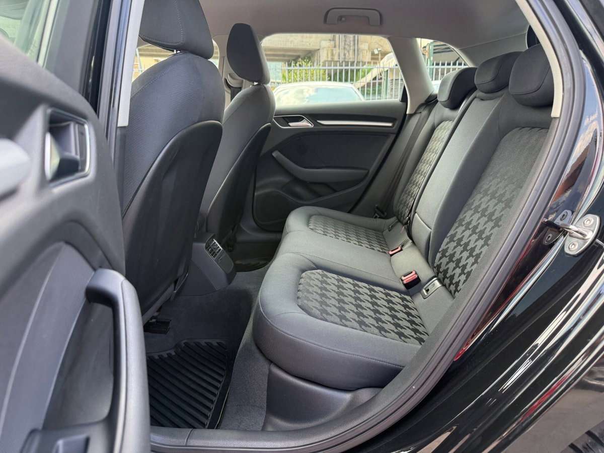 Audi A3 2.0 TDI Ambition (11)