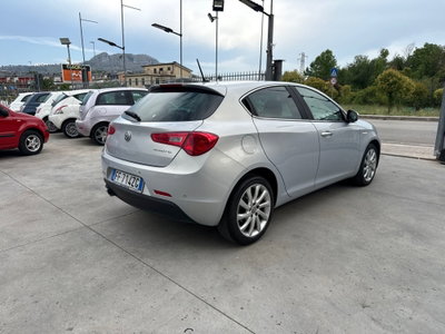 Alfa Romeo Giulietta 1.6 JTDm-2 Progression c/CL (5)