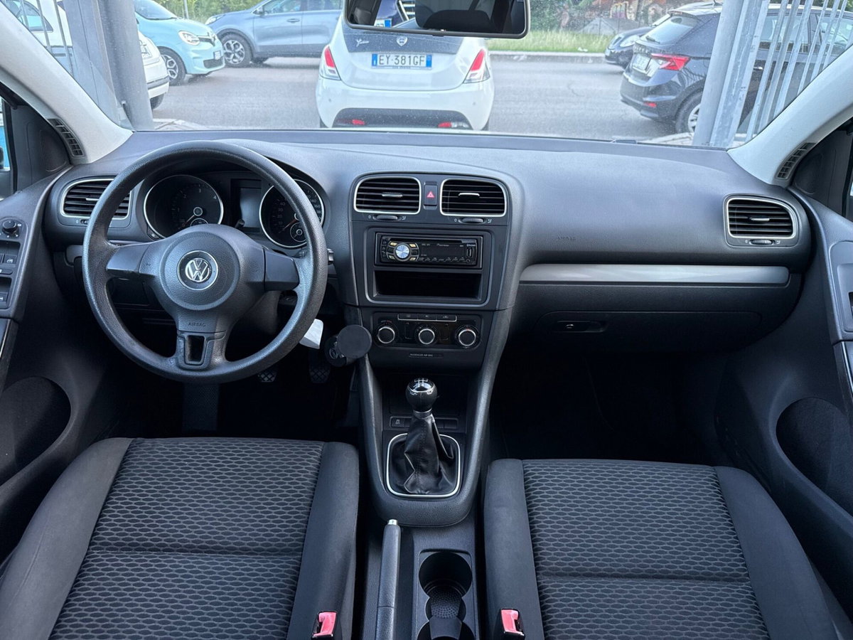 Volkswagen Golf 1.6 TDI DPF 5p. Comfortline (15)