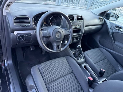 Volkswagen Golf 1.6 TDI DPF 5p. Comfortline (9)