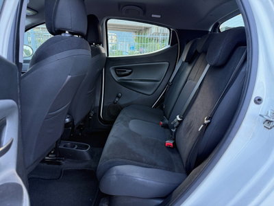 Lancia Ypsilon 1.2 69 CV 5 porte Platinum (11)