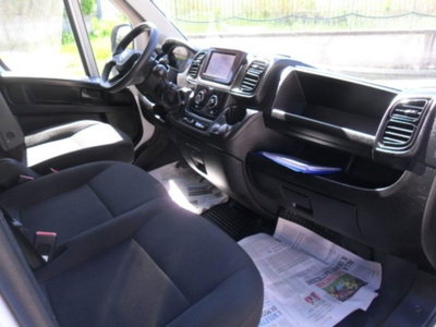 Fiat Ducato Furgone Vetrato 33 2.2 Mjt 140CV AT9 PM-TN Furgone Vetrato (16)