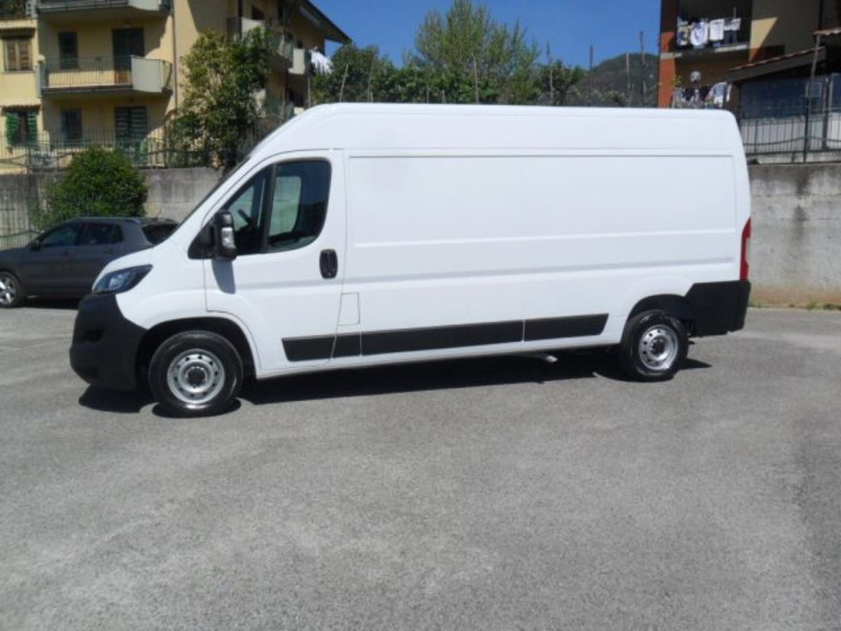 Fiat Ducato Furgone Vetrato 33 2.2 Mjt 140CV AT9 PM-TN Furgone Vetrato (2)