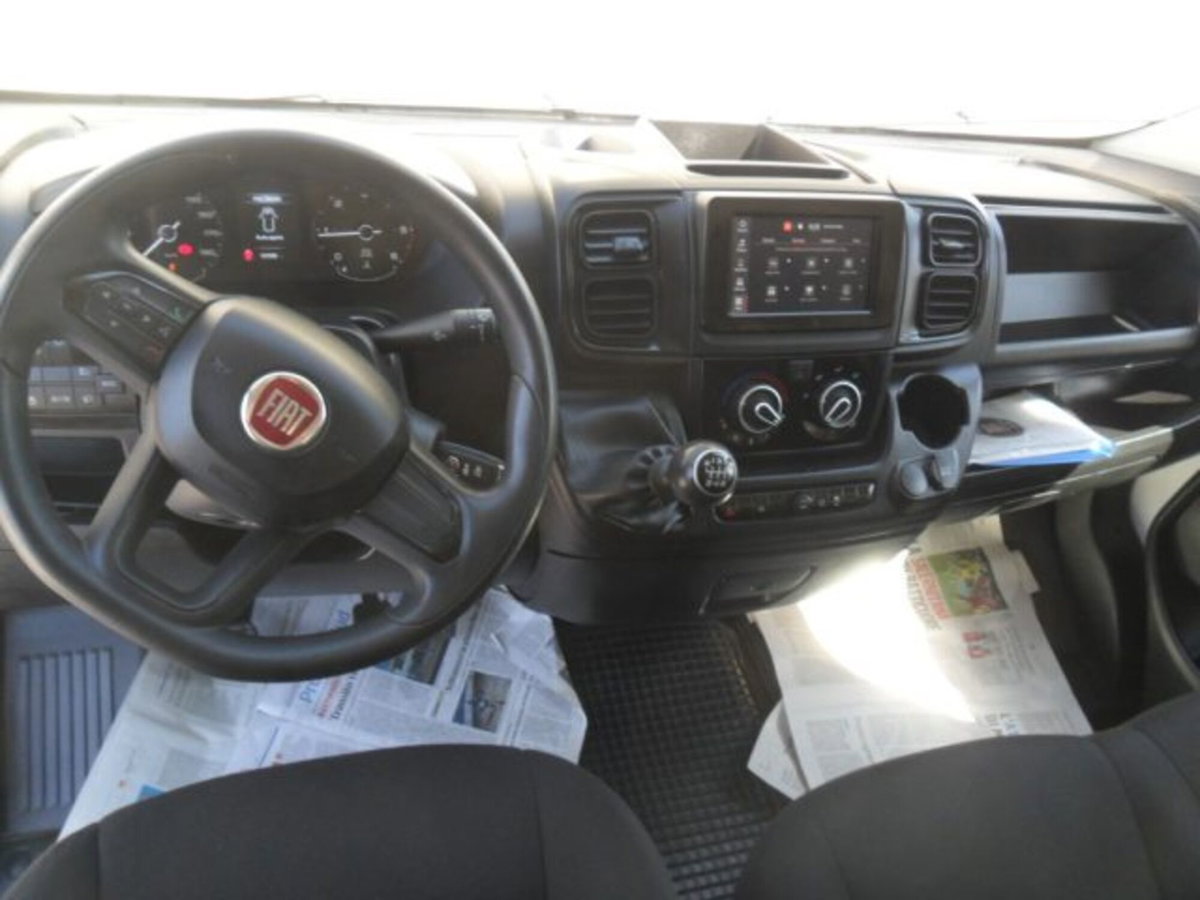 Fiat Ducato Furgone Vetrato 33 2.2 Mjt 140CV AT9 PM-TN Furgone Vetrato (20)