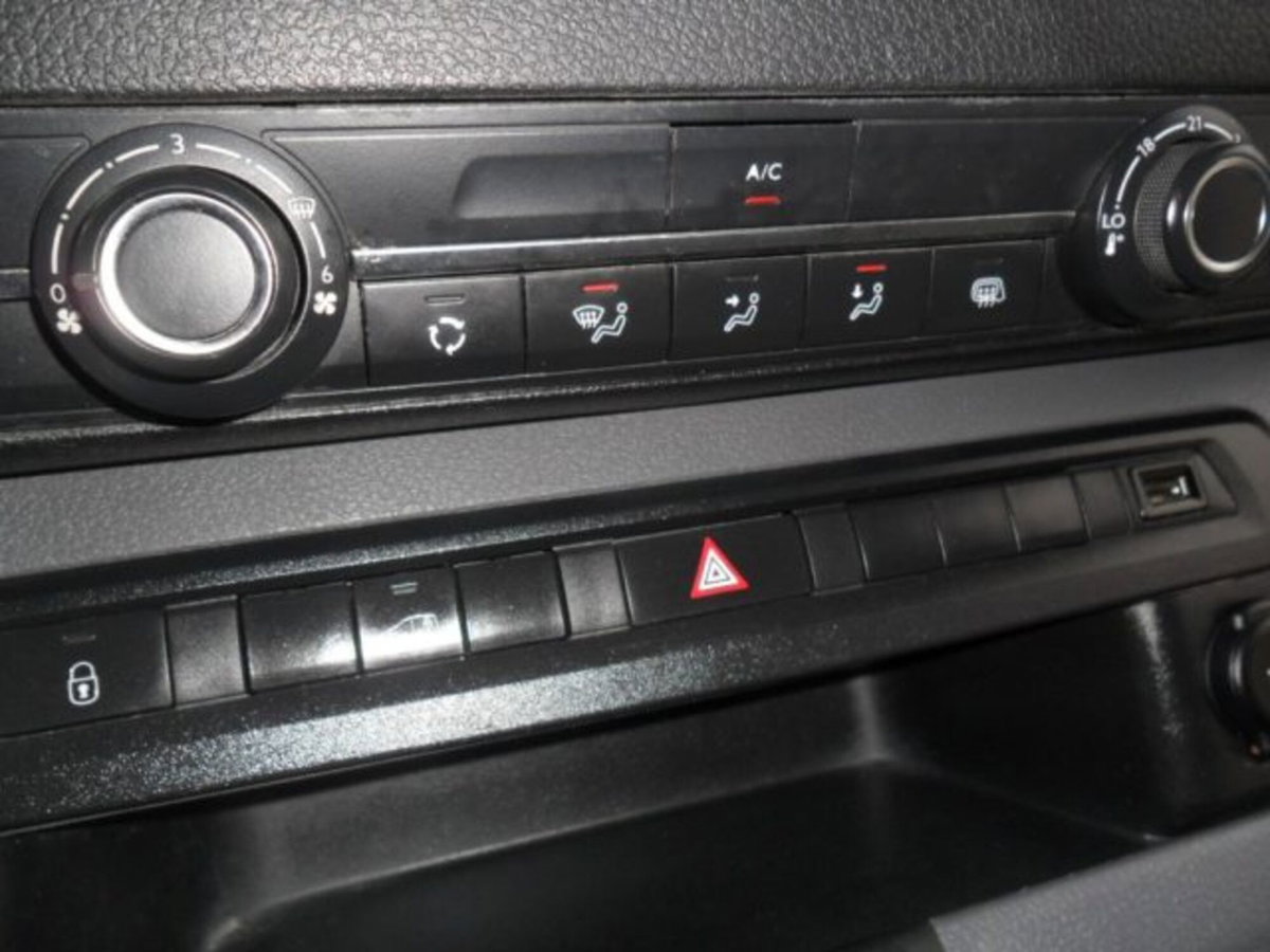 Opel Vivaro Furgone 1.5 Diesel 120CV S&S PC-TN S Furgone Enjoy (17)