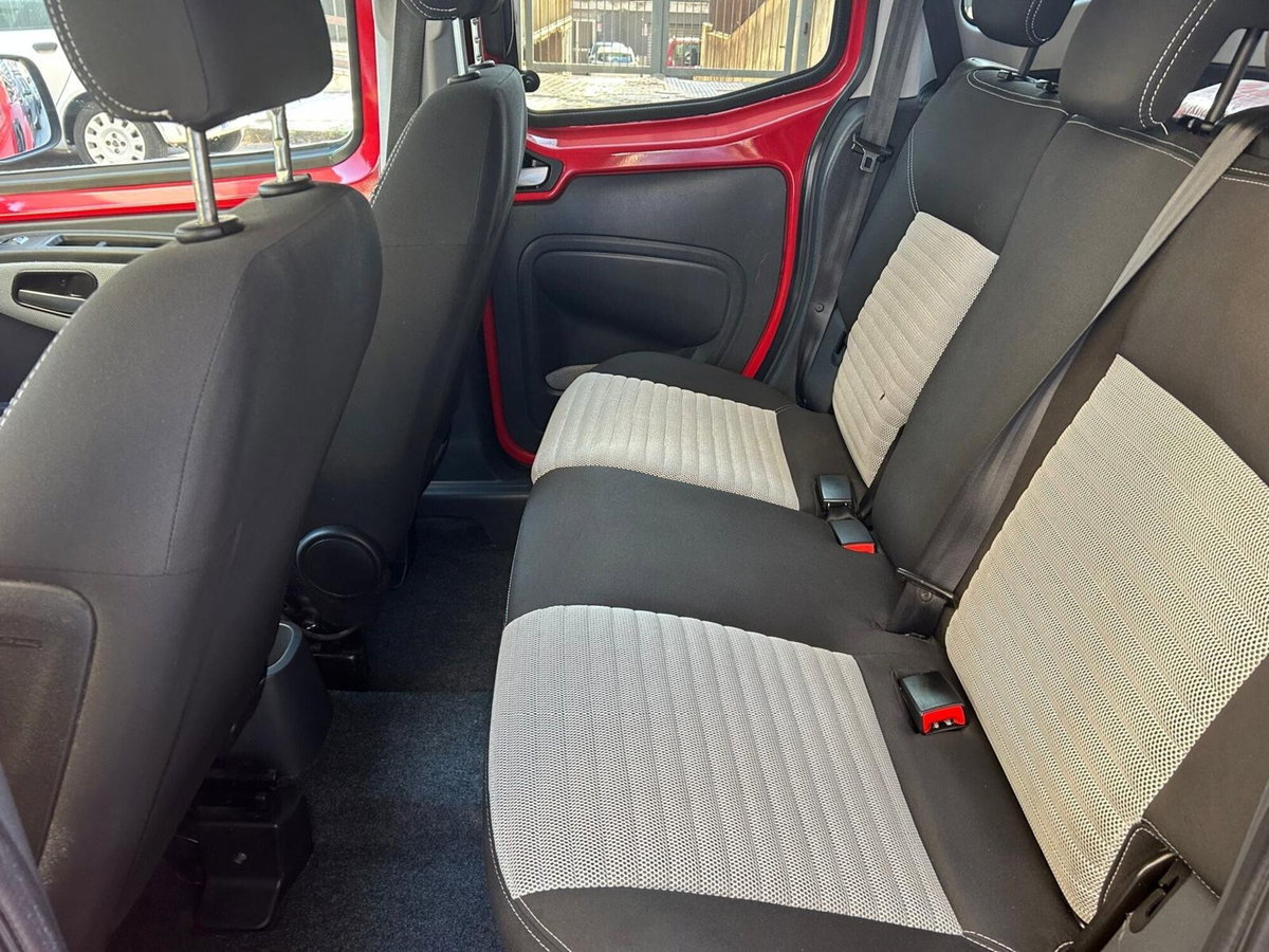 Fiat Qubo 1.3 MJT 75 CV Trekking (16)