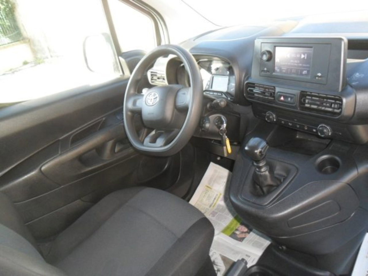 Toyota Proace City City 1.5D 100 CV S&S PC 5p. Comfort (12)