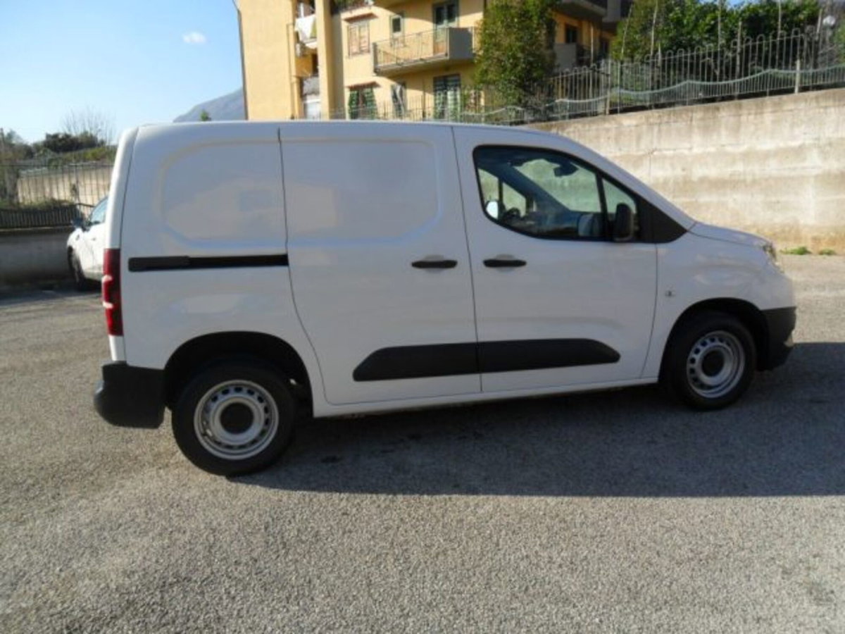 Toyota Proace City City 1.5D 100 CV S&S PC 5p. Comfort (7)