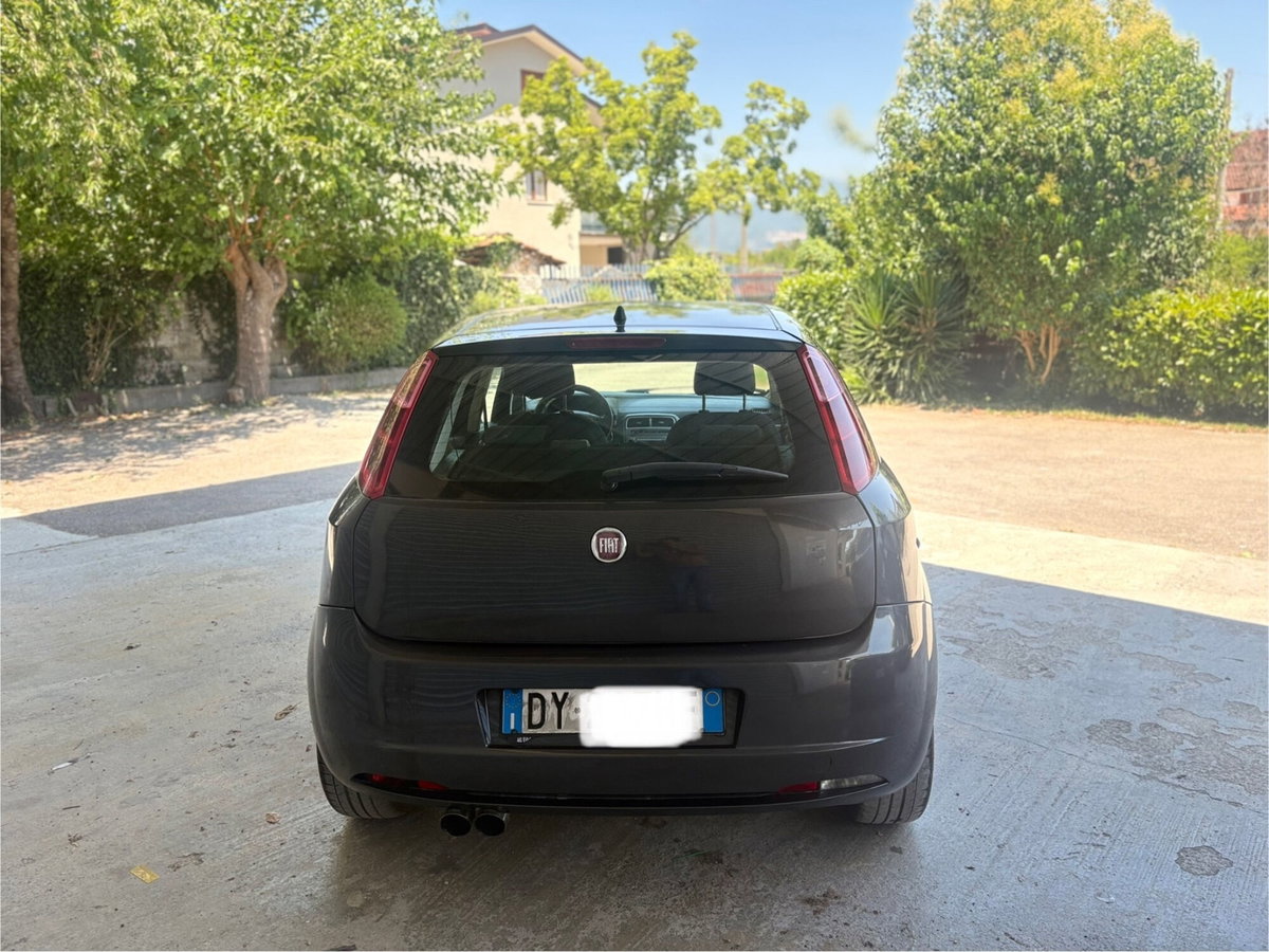 Fiat Grande Punto 1.3 MJT 90 CV 5 porte Dynamic (11)