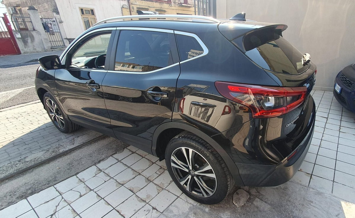 Nissan Qashqai 1.5 dCi N-Connecta (10)