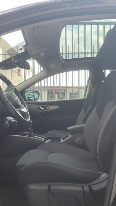 Nissan Qashqai 1.5 dCi N-Connecta (8)