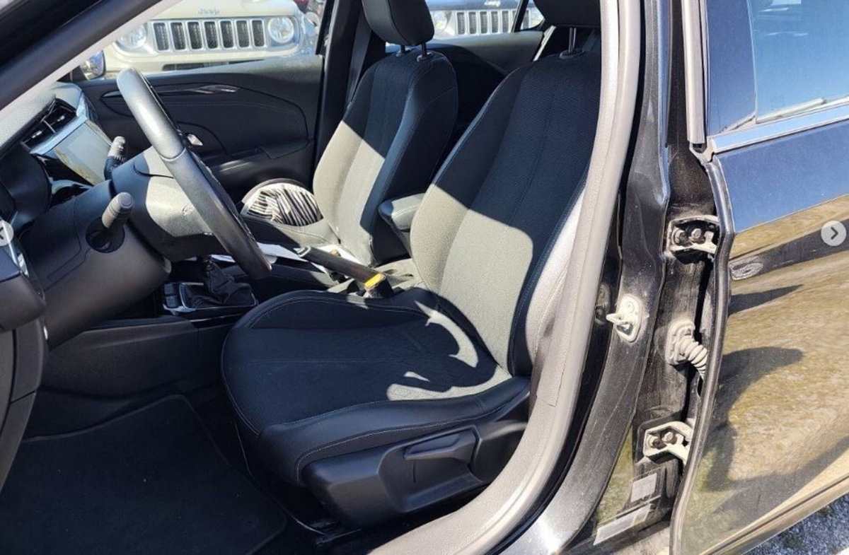 Opel Corsa 1.5 D 100 CV Elegance (6)