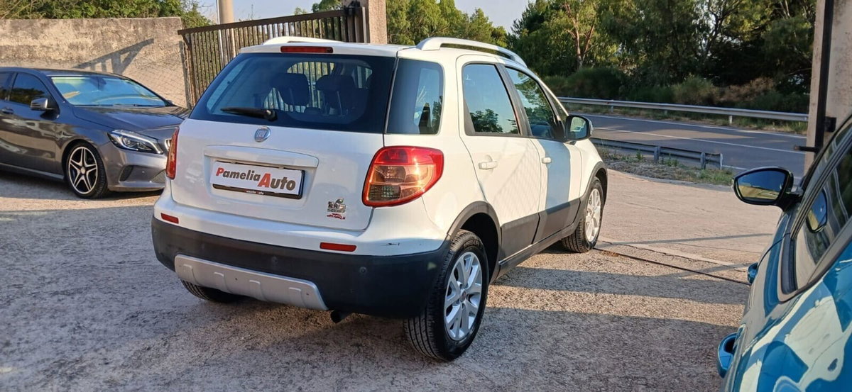 Fiat Sedici 2.0 MJT 16V DPF 4x2 Emotion (8)
