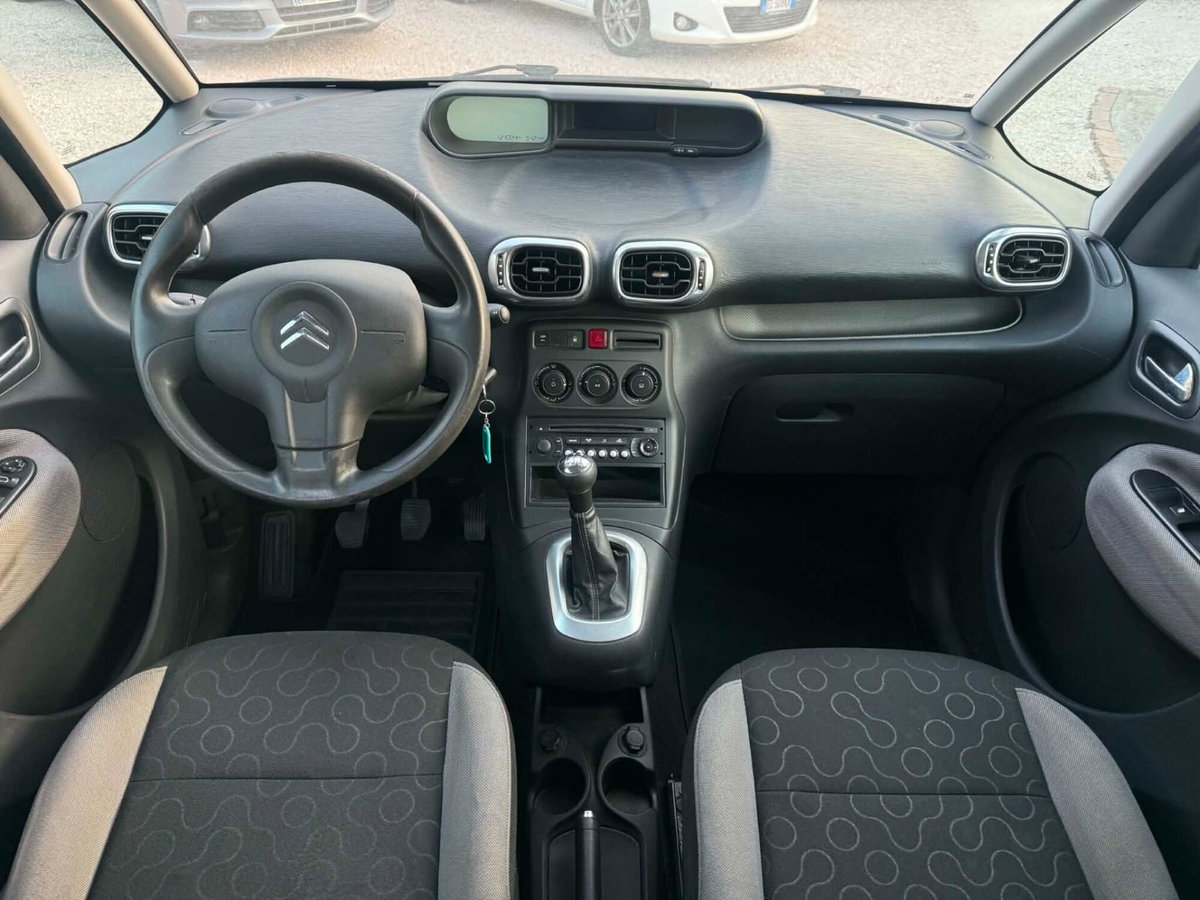 Citroen C3 Picasso 1.6 HDi 90 Exclusive Theatre (11)