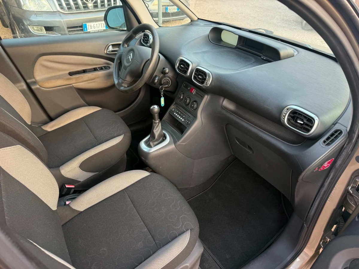 Citroen C3 Picasso 1.6 HDi 90 Exclusive Theatre (14)