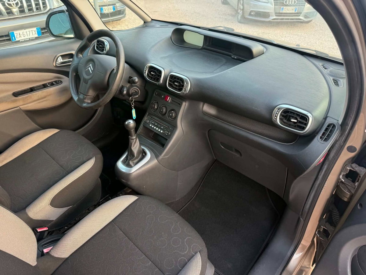 Citroen C3 Picasso 1.6 HDi 90 Exclusive Theatre (15)