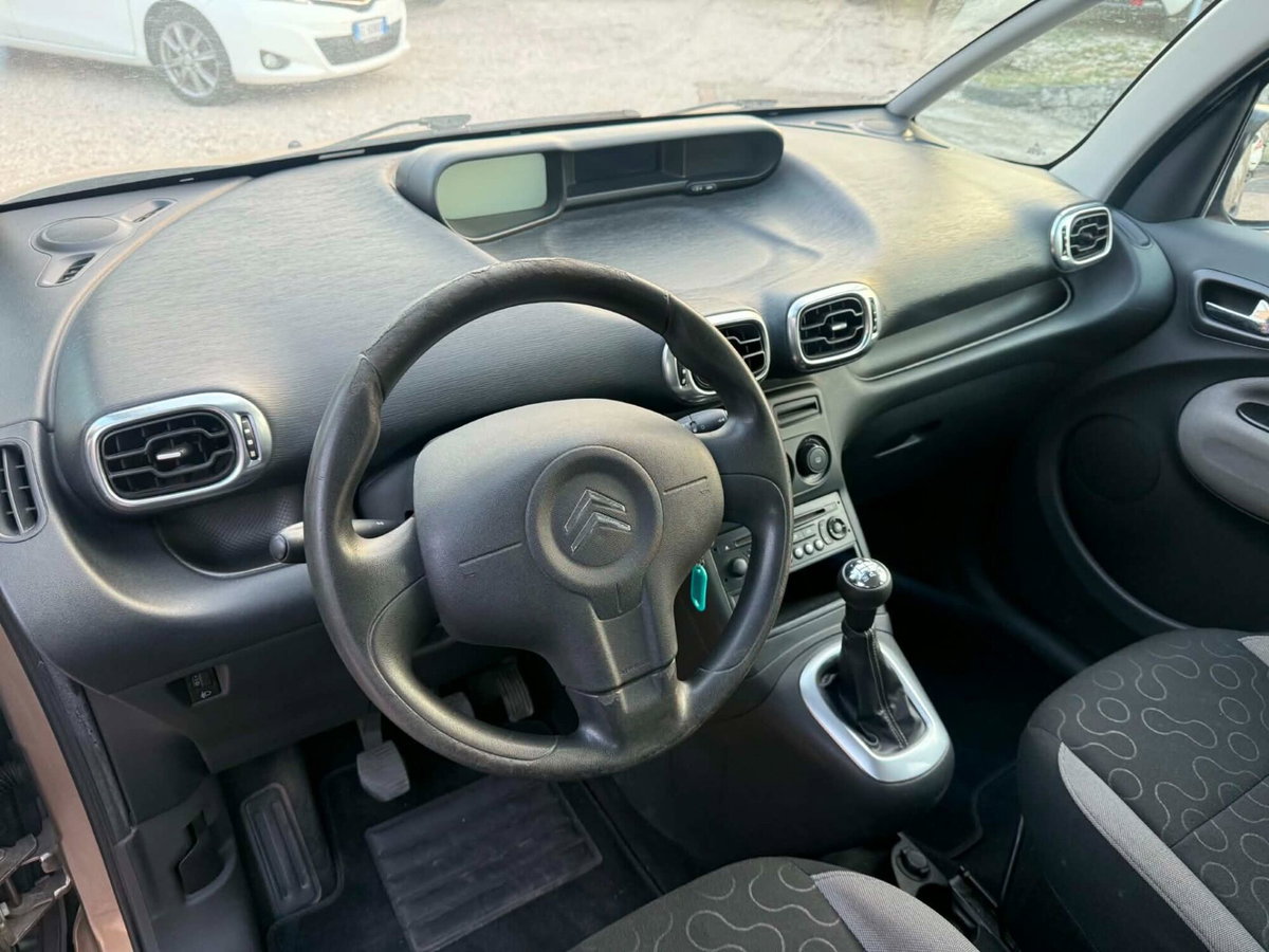 Citroen C3 Picasso 1.6 HDi 90 Exclusive Theatre (18)