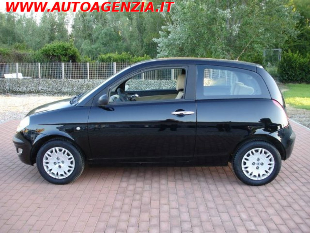 Lancia Ypsilon 1.2 (3)