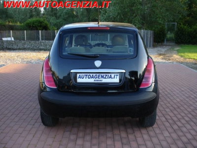 Lancia Ypsilon 1.2 (6)