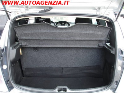 Lancia Ypsilon 1.3 MJT 75 CV New Oro (19)