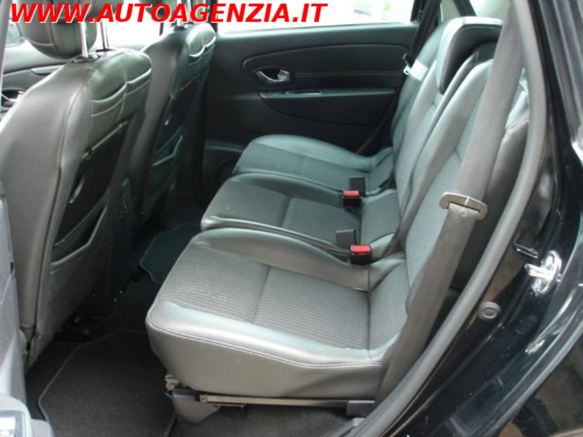 Renault Scenic E-Tech Electric 1.5 dCi 110CV Luxe (9)