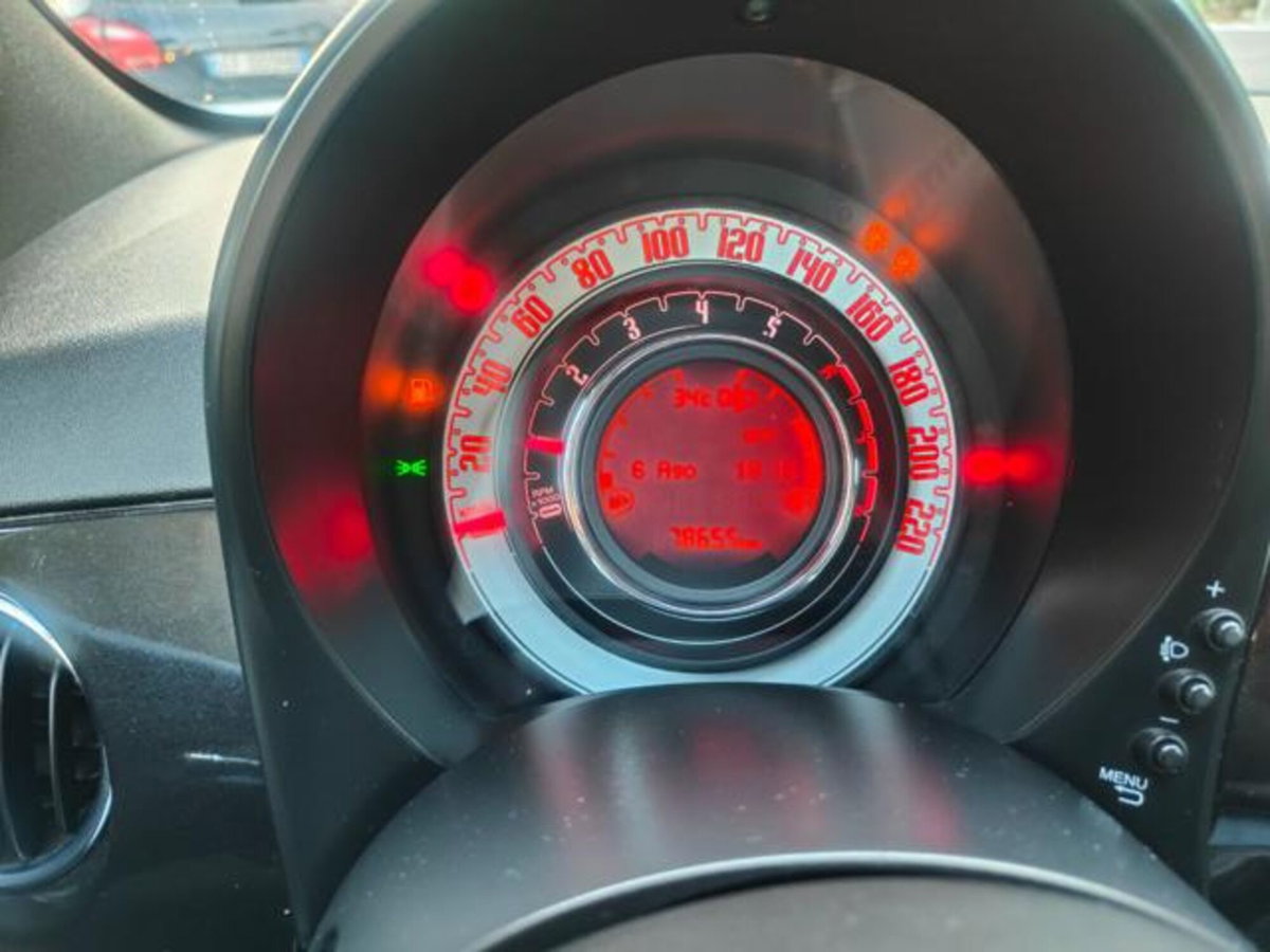 Fiat 500 1.0 Hybrid Red (18)