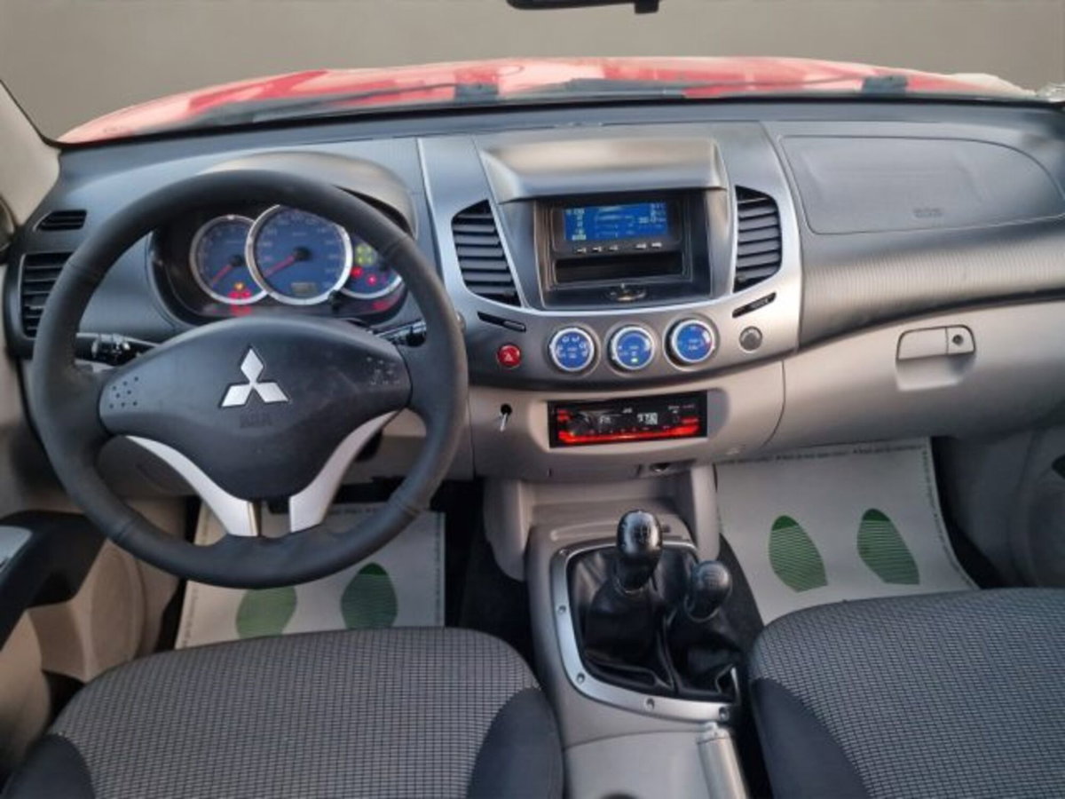 Mitsubishi L200 2.5 DI-D/136CV Double Cab Intense (14)